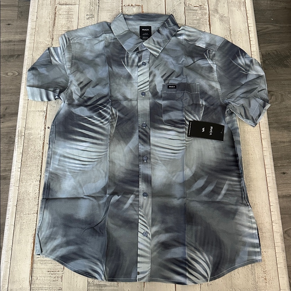 RVCA Men's Spray Palm SS Button Down Shirt NWT